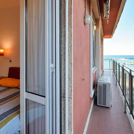 Front In With Wifi Lejlighed Rapallo