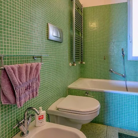 Front In With Wifi Apartman Rapallo